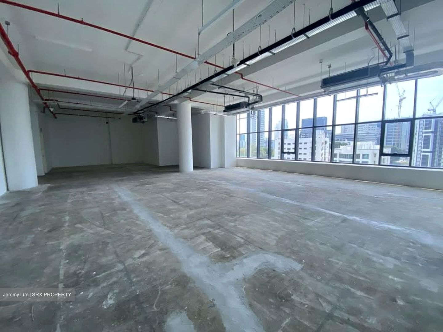 Zhongshan Mall (D12), Office #553689271